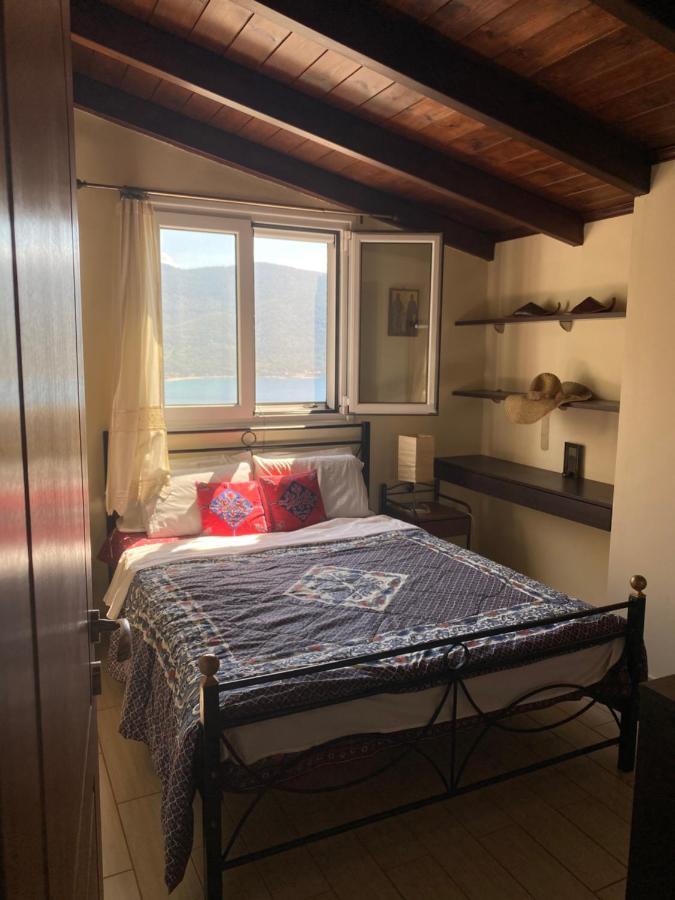 Manos' Traditional Maisonette Aigosthena Luaran gambar
